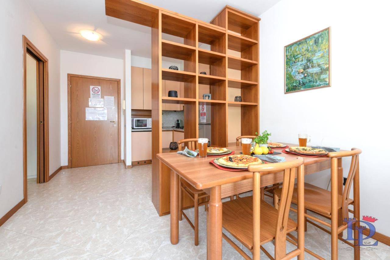 Desenzanoloft Official Partner Marriott Homes & Villas - A Casa Di Attila เดเซนซาโนเดลการ์ดา ภายนอก รูปภาพ